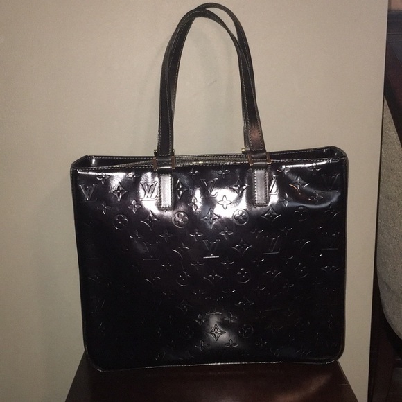 Louis Vuitton Handbags - LV Vernis Columbus tote